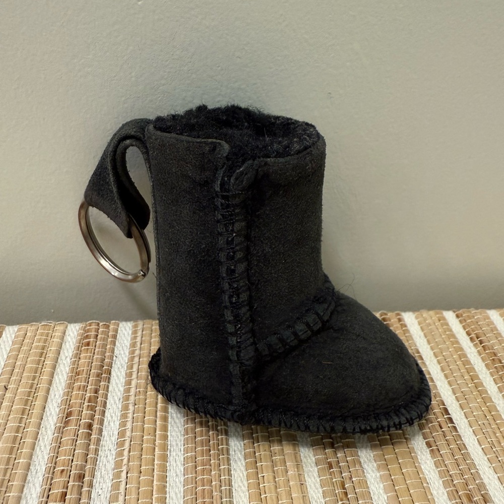 Mini UGG Boot keychain Y2K